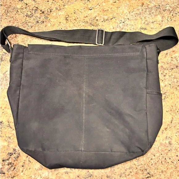 Kenneth Cole New York Canvas Laptop Bag - Picture 6 of 7